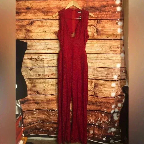 Open Back Lace Jumpsuit - Picture 6 of 16